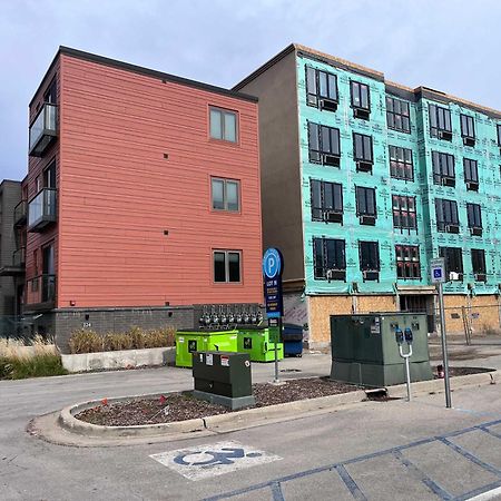 טראוורס סיטי Modern Condo 210 Just Blocks From Lake Michigan מראה חיצוני תמונה
