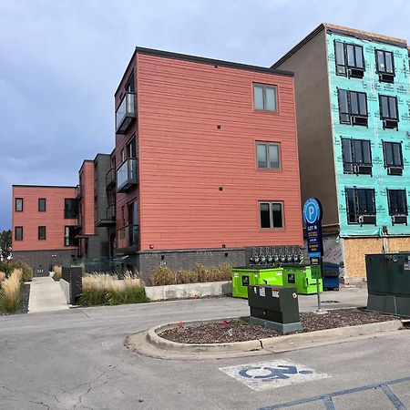 טראוורס סיטי Modern Condo 210 Just Blocks From Lake Michigan מראה חיצוני תמונה