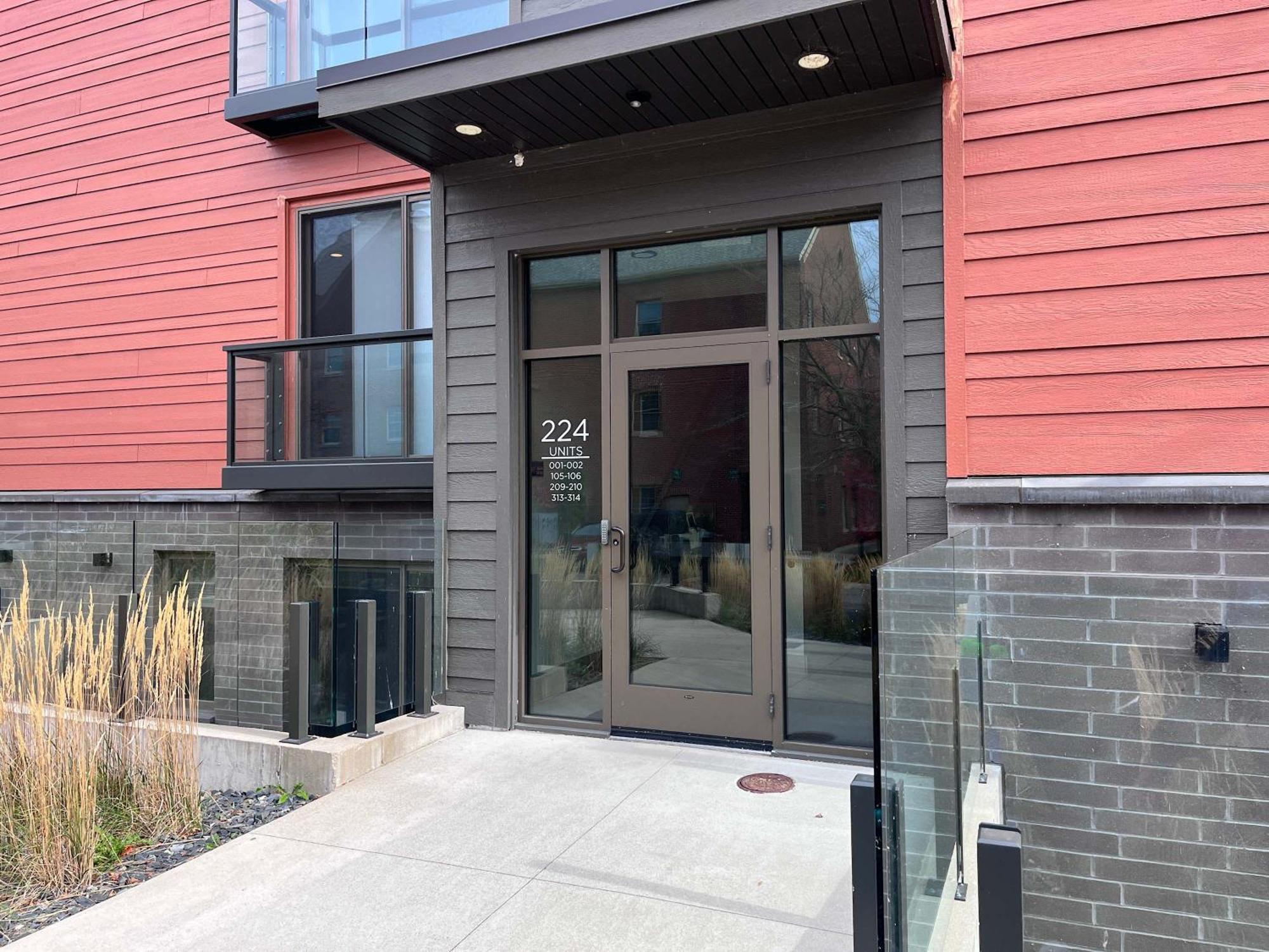 טראוורס סיטי Modern Condo 210 Just Blocks From Lake Michigan מראה חיצוני תמונה